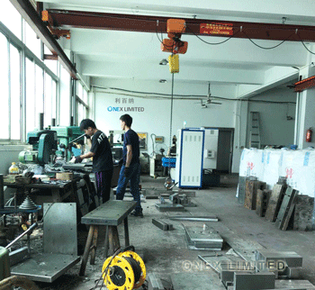 mold-manufacturing-3