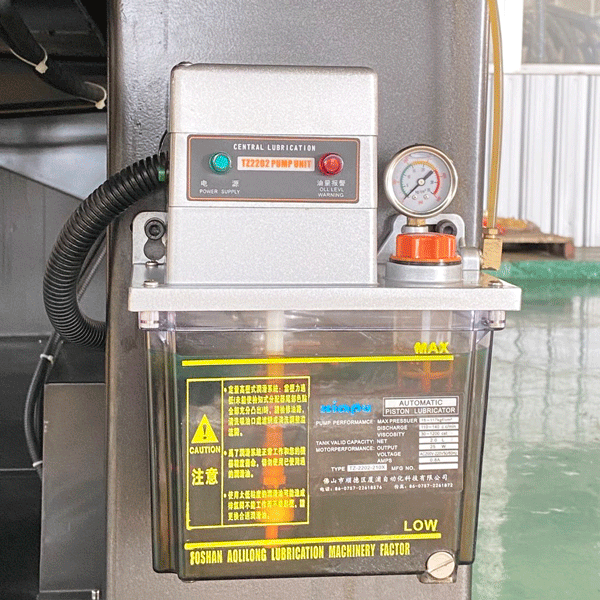 Automatic-lubrication-pump