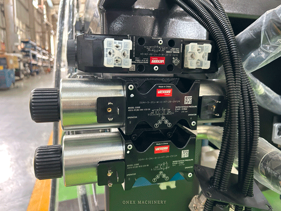 New Series Servo Motor Injection Molding Machine - Onex Machinery