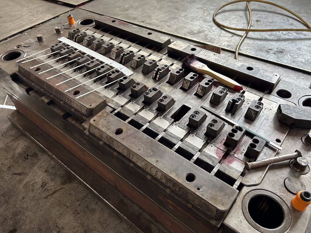 mold of Security Seal